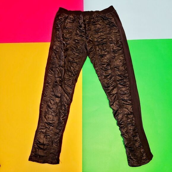 2/$20 Vintage black pattern leggings ( stretch) - Picture 2 of 4